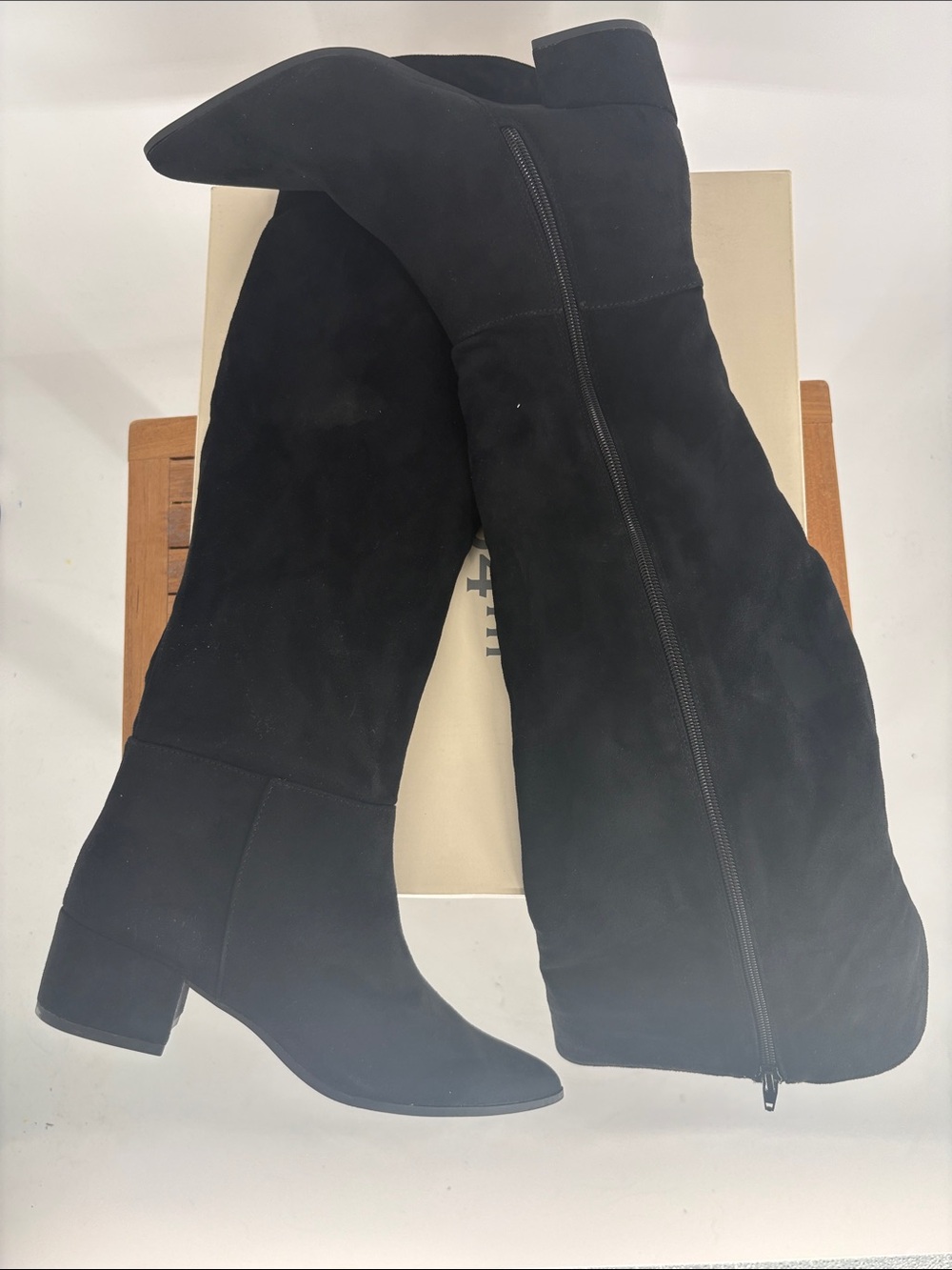 New On 34th GABRIELLAAF Women’s Black Suede Knee-High Boots SIZE 6.5M - Picture 1 of 7